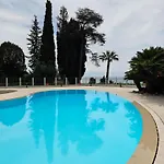 דירה « La Grande » Vue Mer, Piscine מנטון