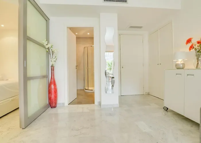 « La Grande » Vue Mer, Piscine Apartman *