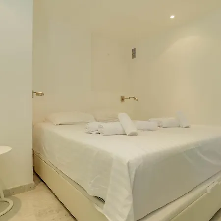 « La Grande » Vue Mer, Piscine * Menton