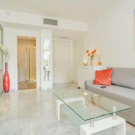 « La Grande » Vue Mer, Piscine * Menton