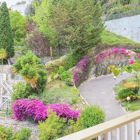 « La Grande » Vue Mer, Piscine Apartmán Menton