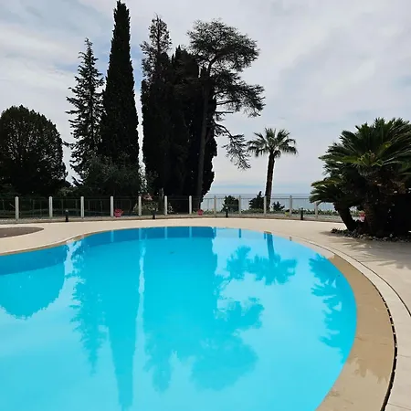 Daire « La Grande » Vue Mer, Piscine Menton